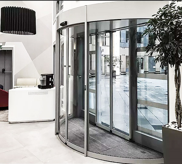درب اتوماتیک منحنی
